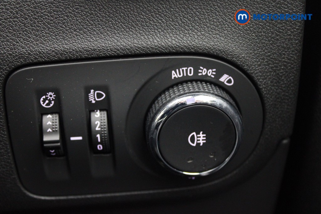 Vauxhall Crossland Griffin Manual Petrol SUV - Stock Number (1548201) - 12th supplementary image