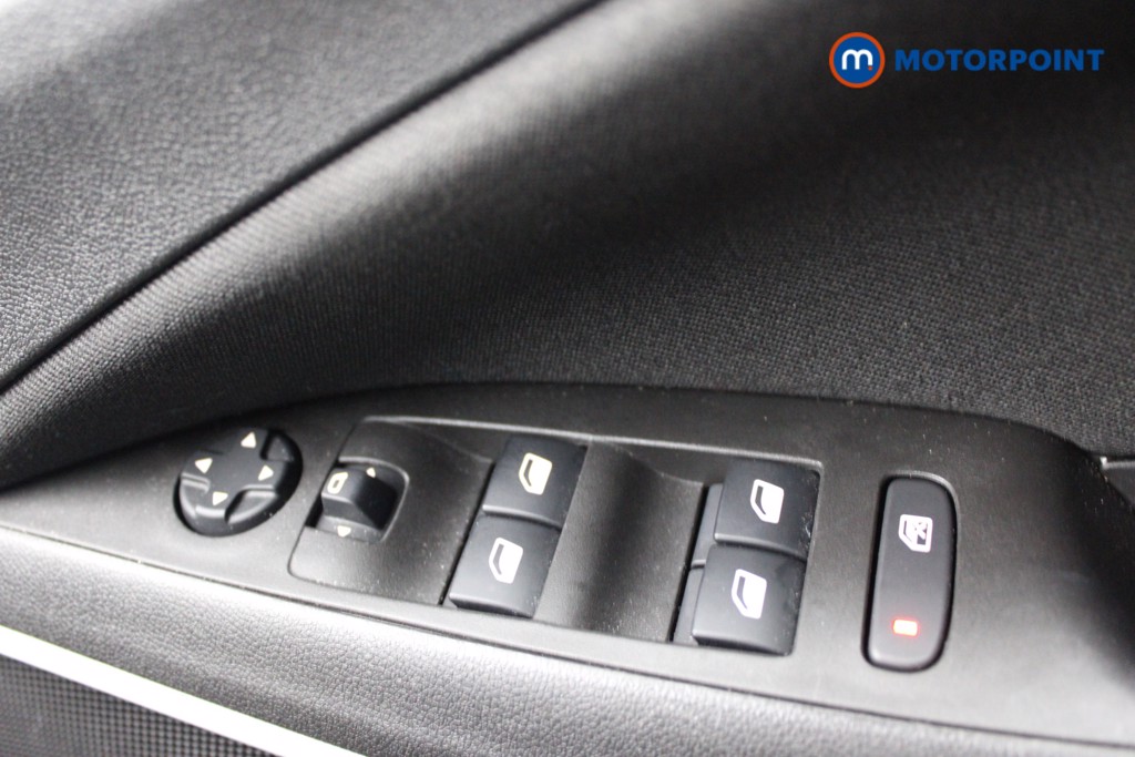 Vauxhall Crossland Griffin Manual Petrol SUV - Stock Number (1548201) - 14th supplementary image
