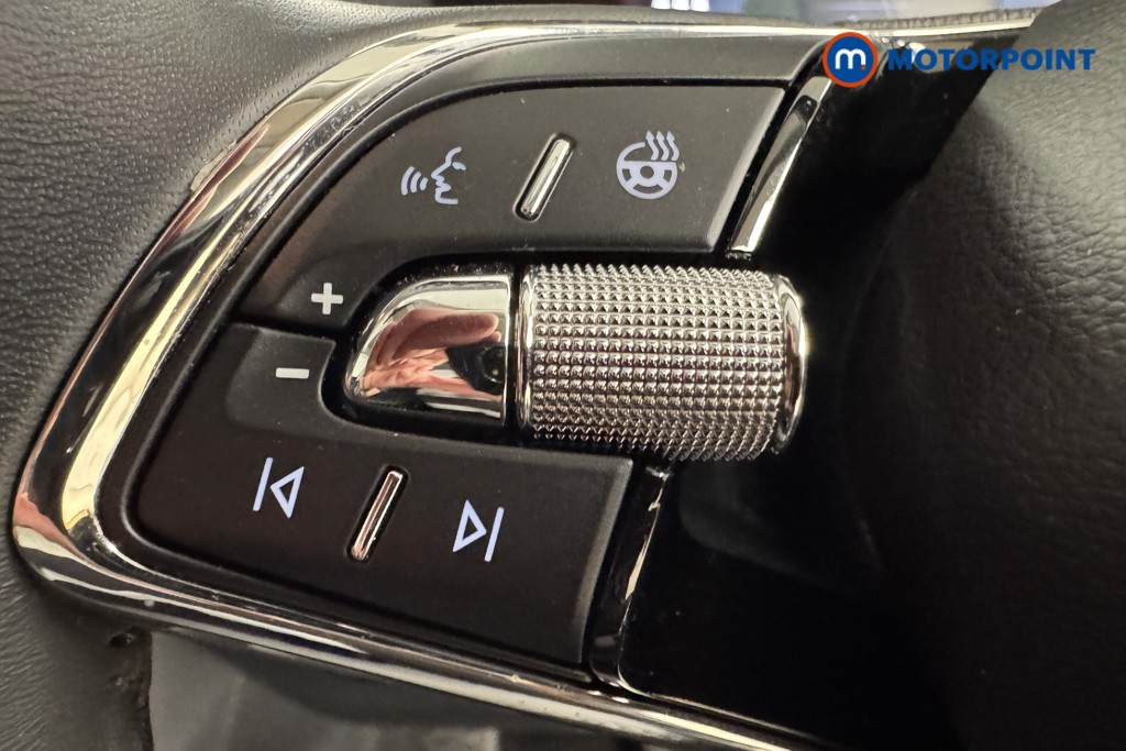 Skoda Karoq Se L Automatic Petrol SUV - Stock Number (1548414) - 13th supplementary image