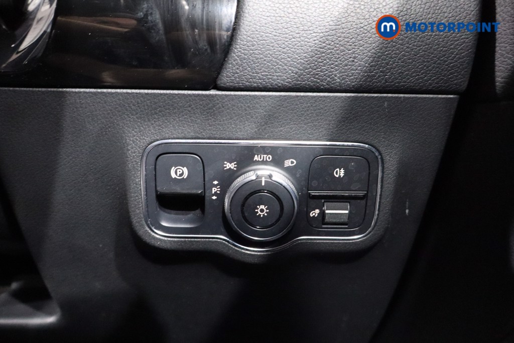 Mercedes-Benz GLA Amg Line Automatic Petrol SUV - Stock Number (1548520) - 16th supplementary image