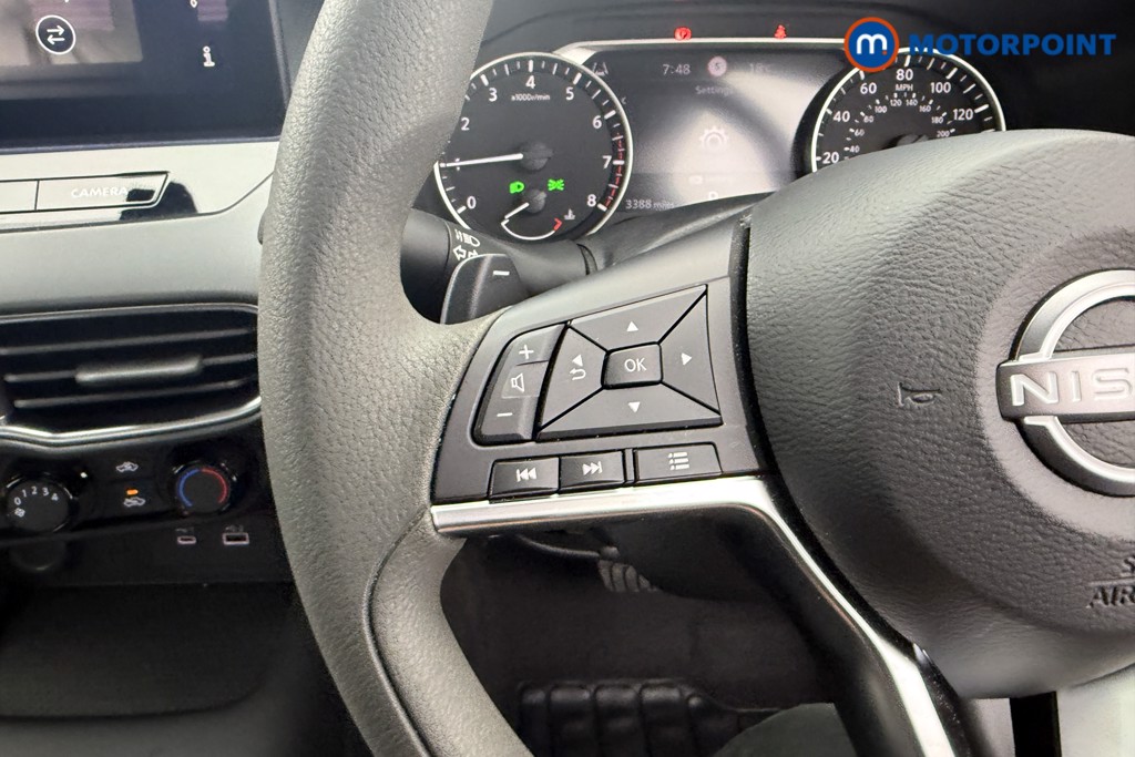 Nissan Juke Acenta Premium Automatic Petrol SUV - Stock Number (1548805) - 10th supplementary image