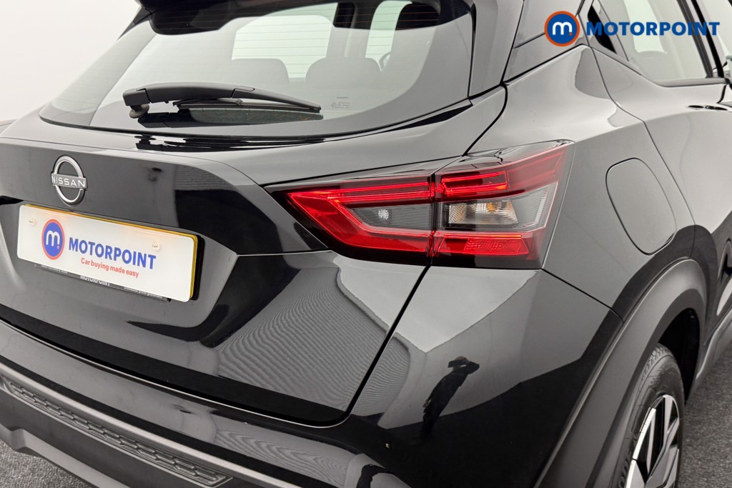 Nissan Juke Acenta Premium Automatic Petrol SUV - Stock Number (1548805) - 23rd supplementary image