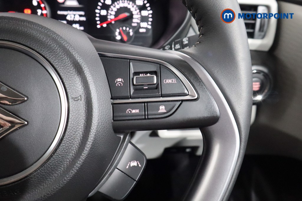 Suzuki Swift Motion Manual Petrol-Electric Hybrid Hatchback - Stock Number (1548915) - 8th supplementary image
