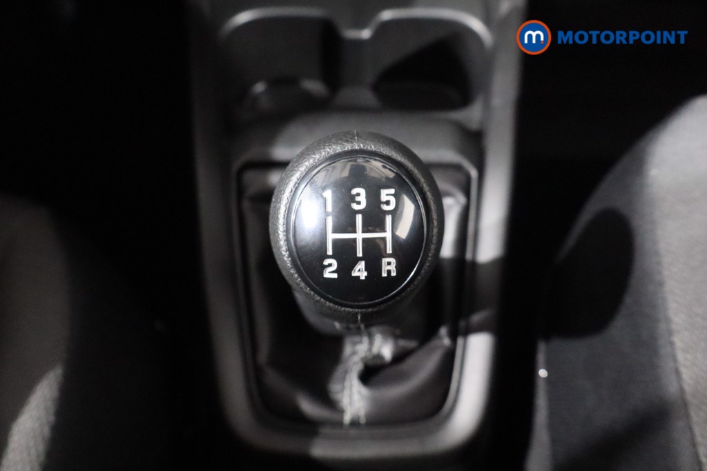 Suzuki Swift Motion Manual Petrol-Electric Hybrid Hatchback - Stock Number (1548915) - 16th supplementary image