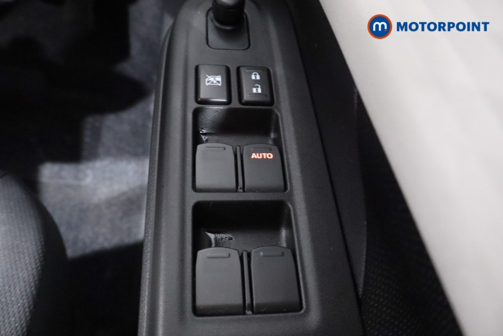 Suzuki Swift Motion Manual Petrol-Electric Hybrid Hatchback - Stock Number (1548915) - 18th supplementary image