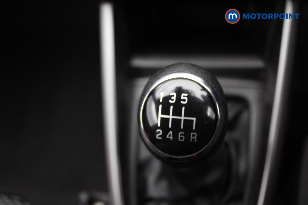 Suzuki Vitara Sz-T Manual Petrol-Electric Hybrid SUV - Stock Number (1549273) - 9th supplementary image