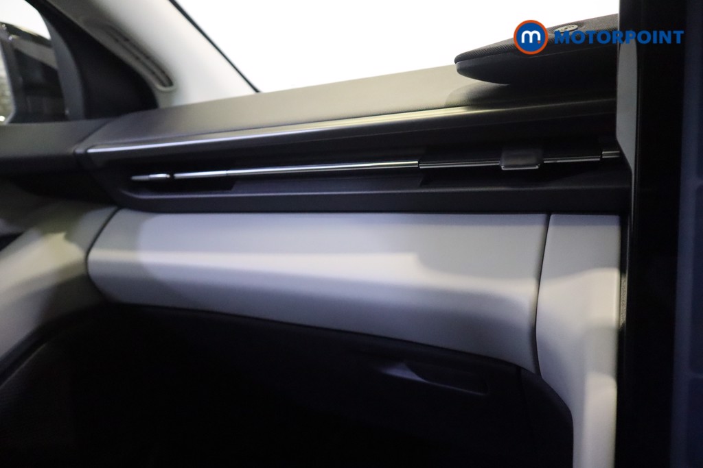 Ford Explorer Select Automatic Electric SUV - Stock Number (1549595) - 20th supplementary image