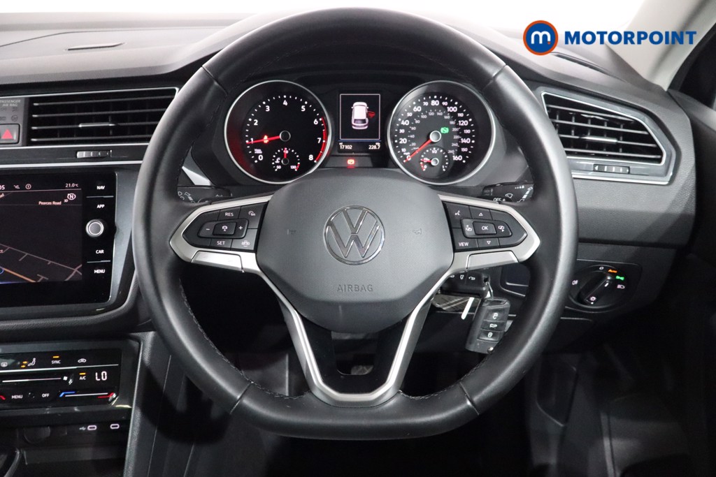 Volkswagen Tiguan Life Automatic Petrol SUV - Stock Number (1550820) - 6th supplementary image