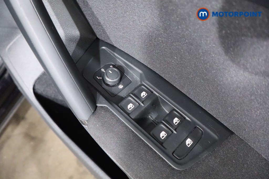 Volkswagen Tiguan Life Automatic Petrol SUV - Stock Number (1550820) - 24th supplementary image