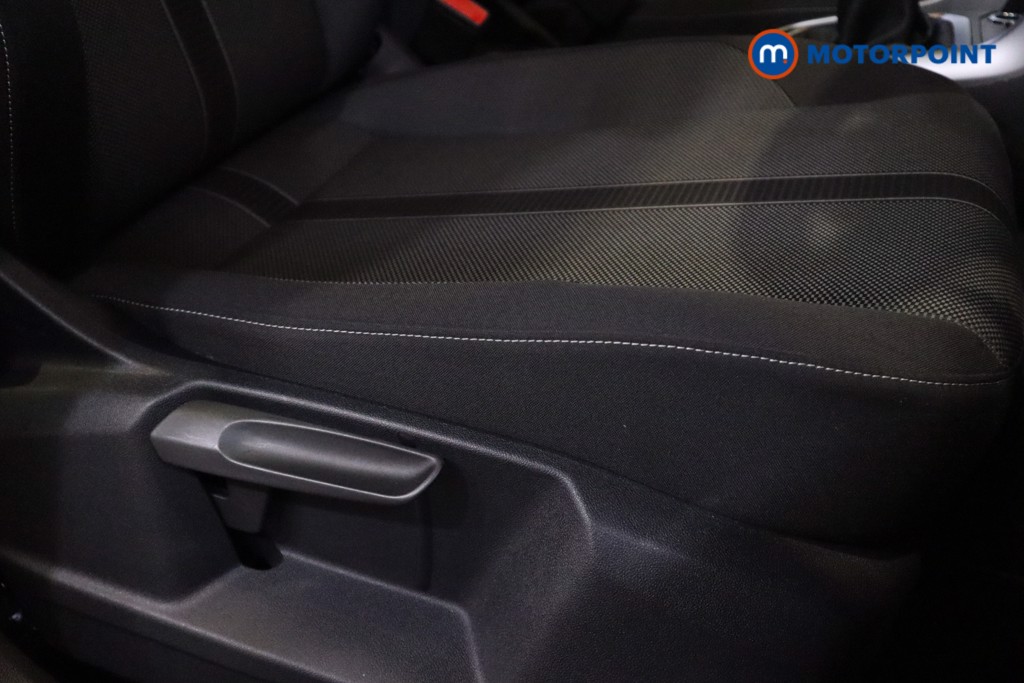 Volkswagen T-Roc Life Manual Petrol SUV - Stock Number (1550933) - 6th supplementary image