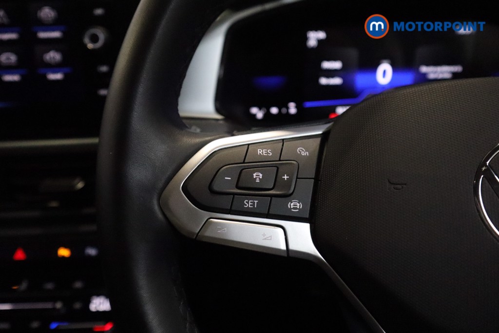 Volkswagen T-Roc Life Manual Petrol SUV - Stock Number (1550933) - 8th supplementary image