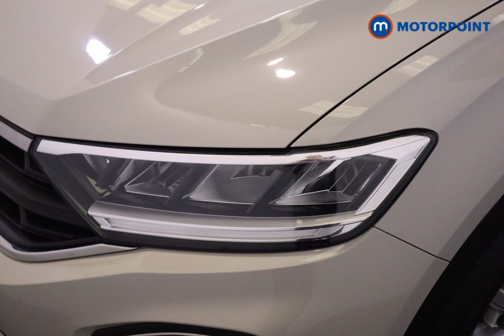 Volkswagen T-Roc Life Manual Petrol SUV - Stock Number (1550933) - 35th supplementary image