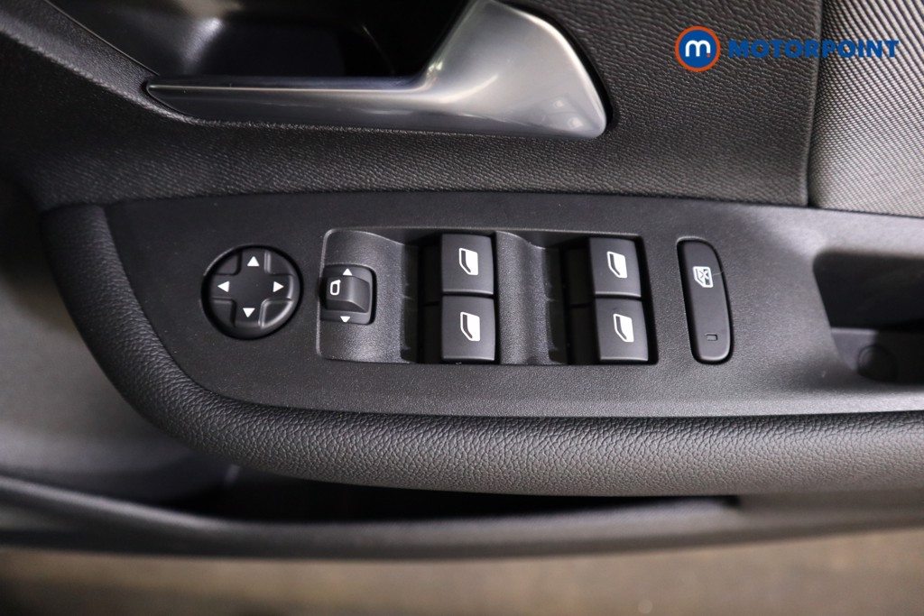 Vauxhall Mokka Griffin Manual Petrol SUV - Stock Number (1544880) - 9th supplementary image