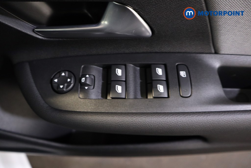 Vauxhall Mokka Griffin Manual Petrol SUV - Stock Number (1544886) - 9th supplementary image