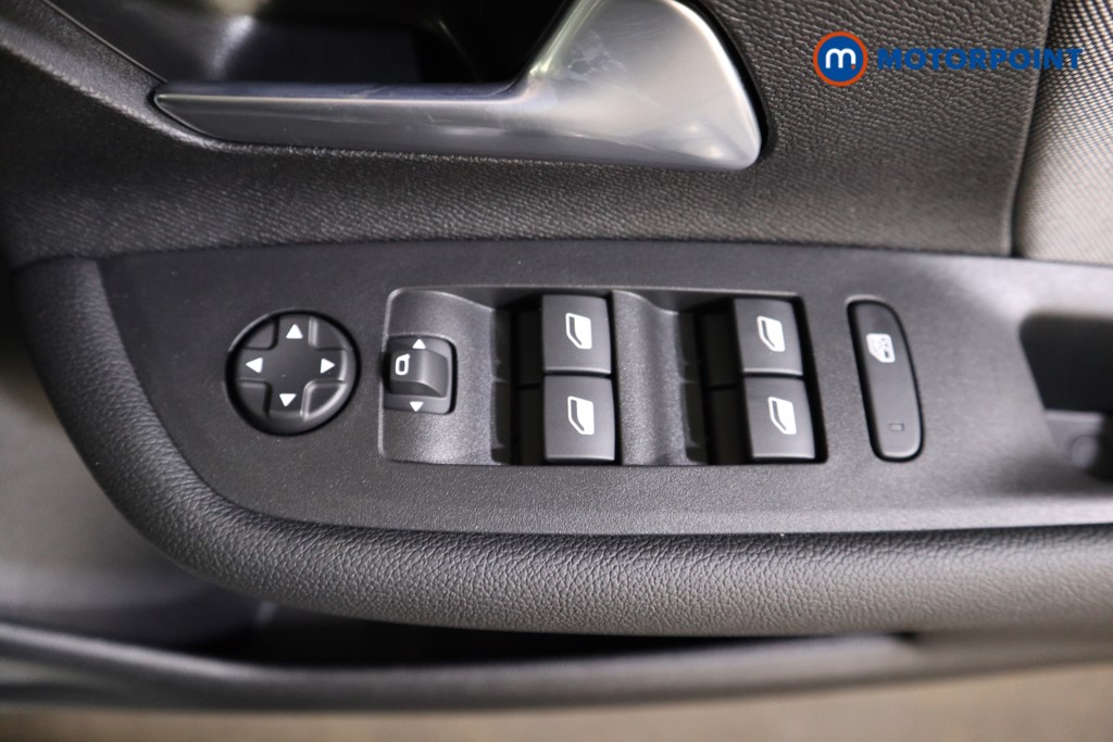 Vauxhall Mokka Griffin Manual Petrol SUV - Stock Number (1544902) - 9th supplementary image