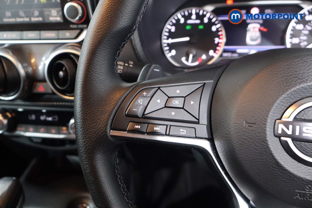 Nissan Juke N-Connecta Automatic Petrol SUV - Stock Number (1545552) - 7th supplementary image
