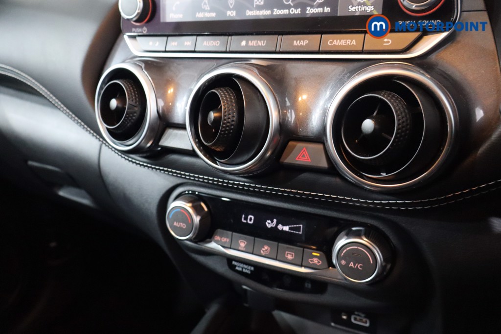 Nissan Juke N-Connecta Automatic Petrol SUV - Stock Number (1545552) - 14th supplementary image