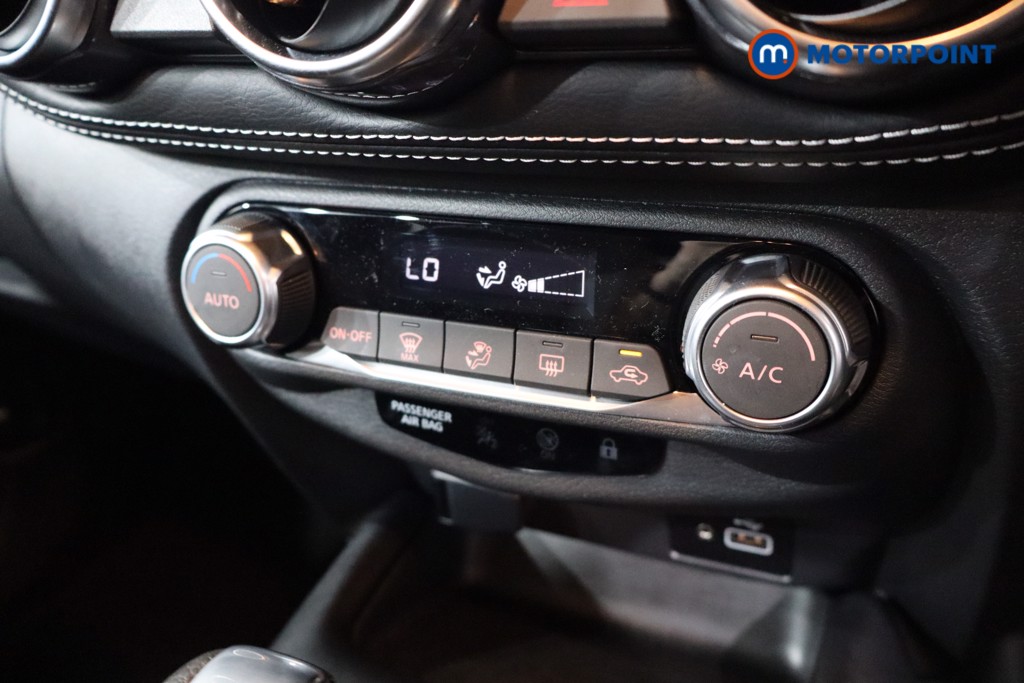 Nissan Juke N-Connecta Automatic Petrol SUV - Stock Number (1545552) - 15th supplementary image
