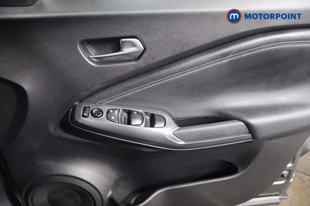 Nissan Juke N-Connecta Automatic Petrol SUV - Stock Number (1545552) - 20th supplementary image