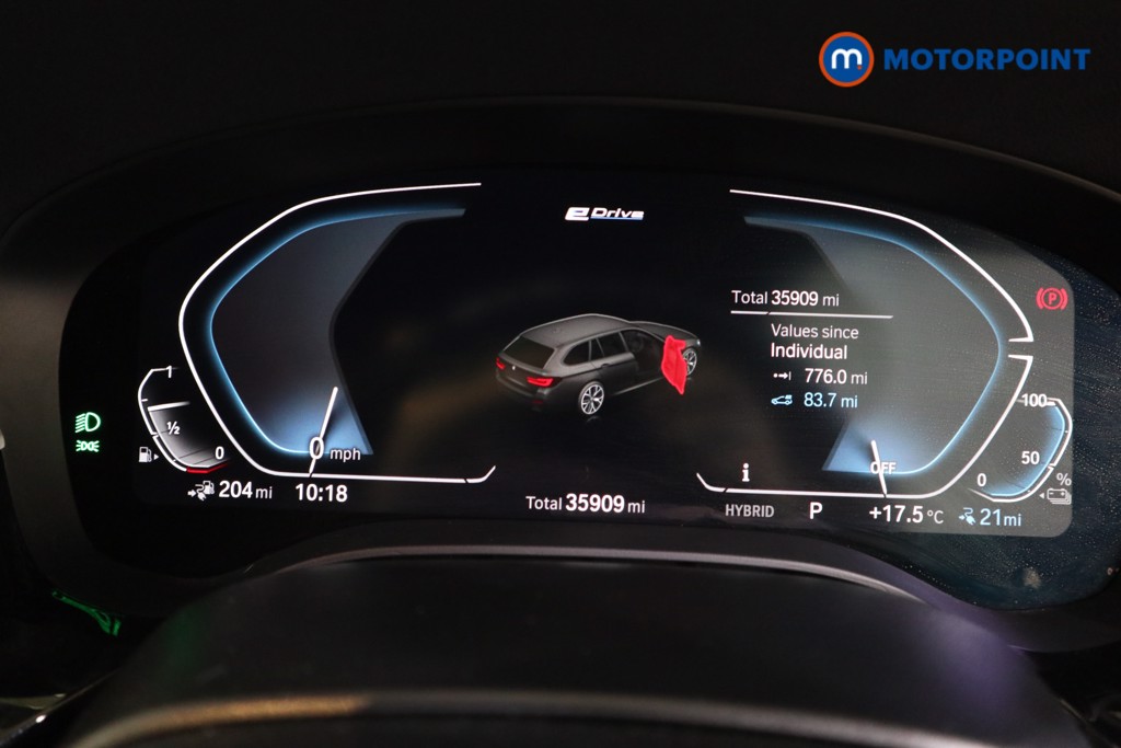 BMW 5 Series M Sport Automatic Petrol Plug-In Hybrid Estate - Stock Number (1546937) - 4th supplementary image