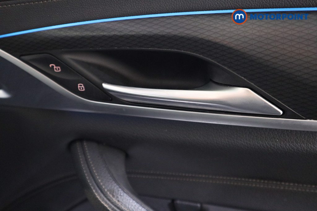 BMW 5 Series M Sport Automatic Petrol Plug-In Hybrid Estate - Stock Number (1546937) - 11th supplementary image