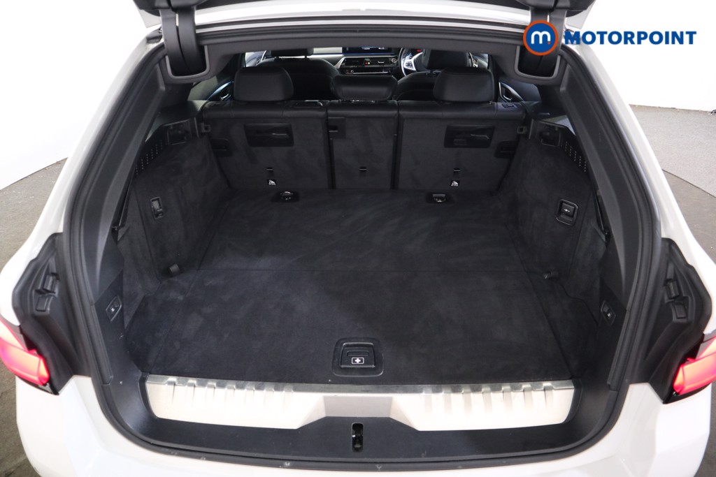 BMW 5 Series M Sport Automatic Petrol Plug-In Hybrid Estate - Stock Number (1546937) - 15th supplementary image