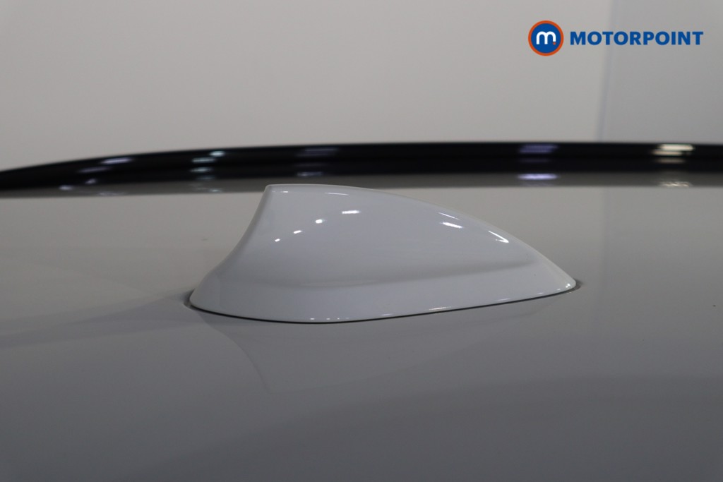 BMW 5 Series M Sport Automatic Petrol Plug-In Hybrid Estate - Stock Number (1546937) - 24th supplementary image