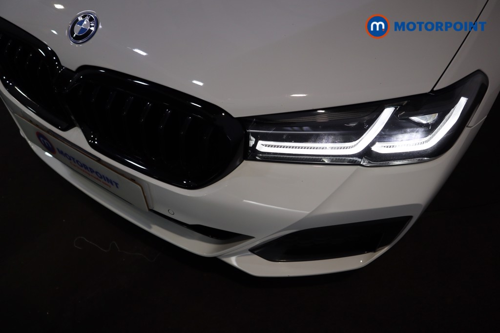 BMW 5 Series M Sport Automatic Petrol Plug-In Hybrid Estate - Stock Number (1546937) - 30th supplementary image