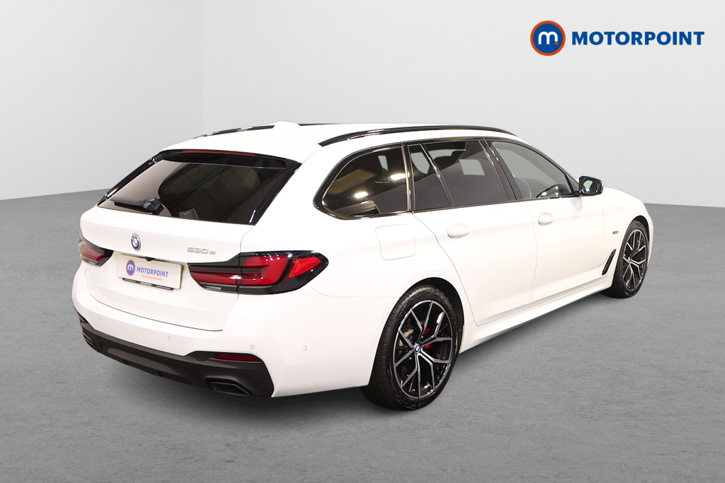 BMW 5 Series M Sport Automatic Petrol Plug-In Hybrid Estate - Stock Number (1546937) - Drivers side rear corner