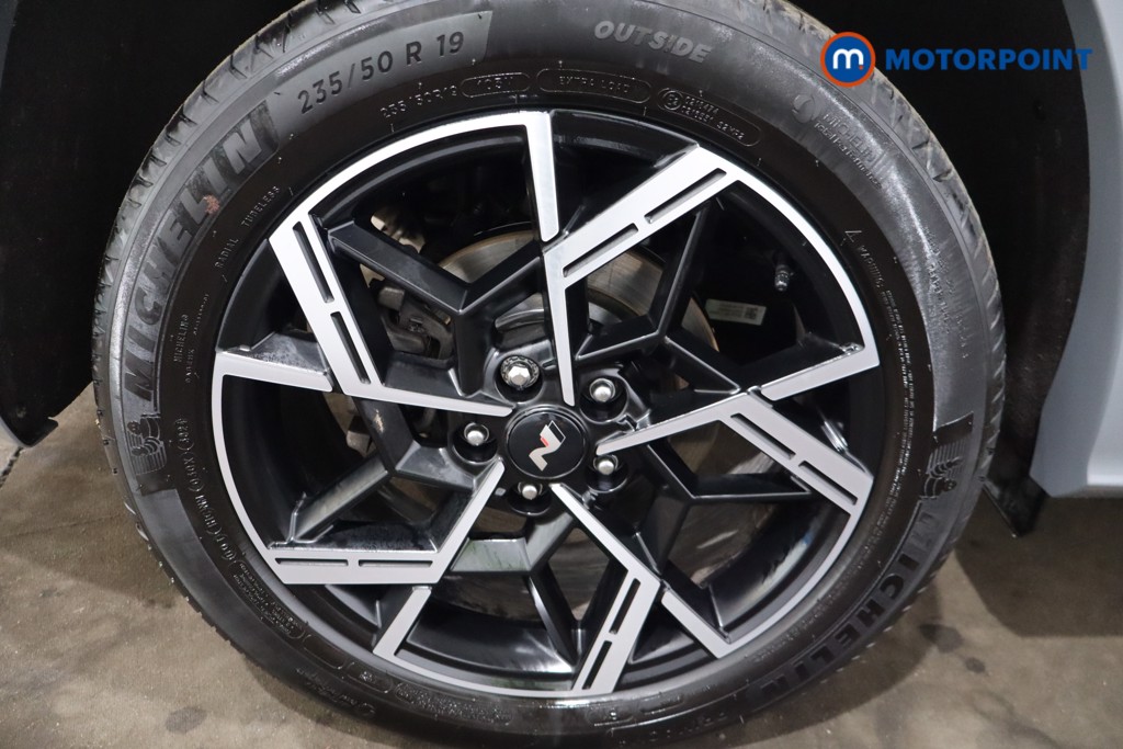 Hyundai Tucson N Line Manual Petrol SUV - Stock Number (1547420) - 9th supplementary image