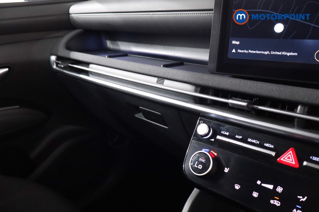 Hyundai Tucson Premium Manual Petrol SUV - Stock Number (1547618) - 16th supplementary image