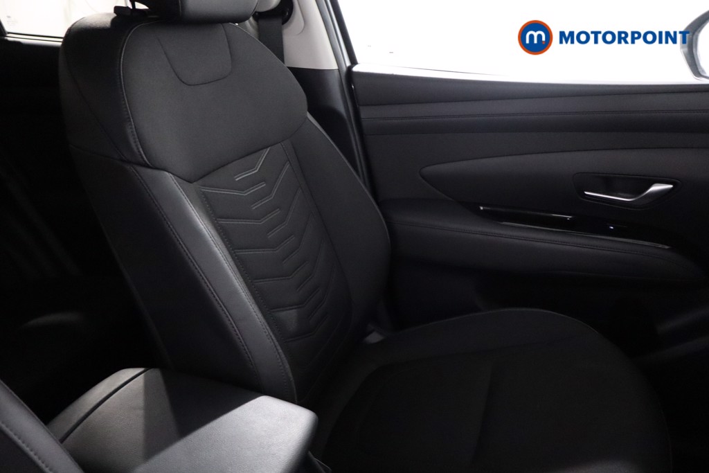 Hyundai Tucson Premium Manual Petrol SUV - Stock Number (1547618) - 21st supplementary image