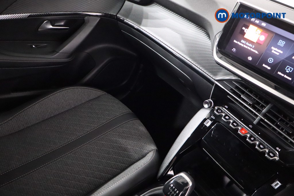 Peugeot 2008 Allure Manual Petrol SUV - Stock Number (1547908) - 16th supplementary image