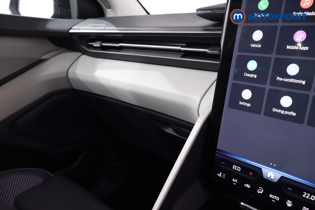 Ford Explorer Select Automatic Electric SUV - Stock Number (1549589) - 17th supplementary image