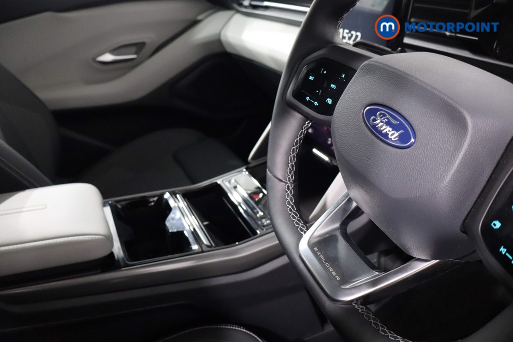 Ford Explorer Select Automatic Electric SUV - Stock Number (1549589) - 25th supplementary image