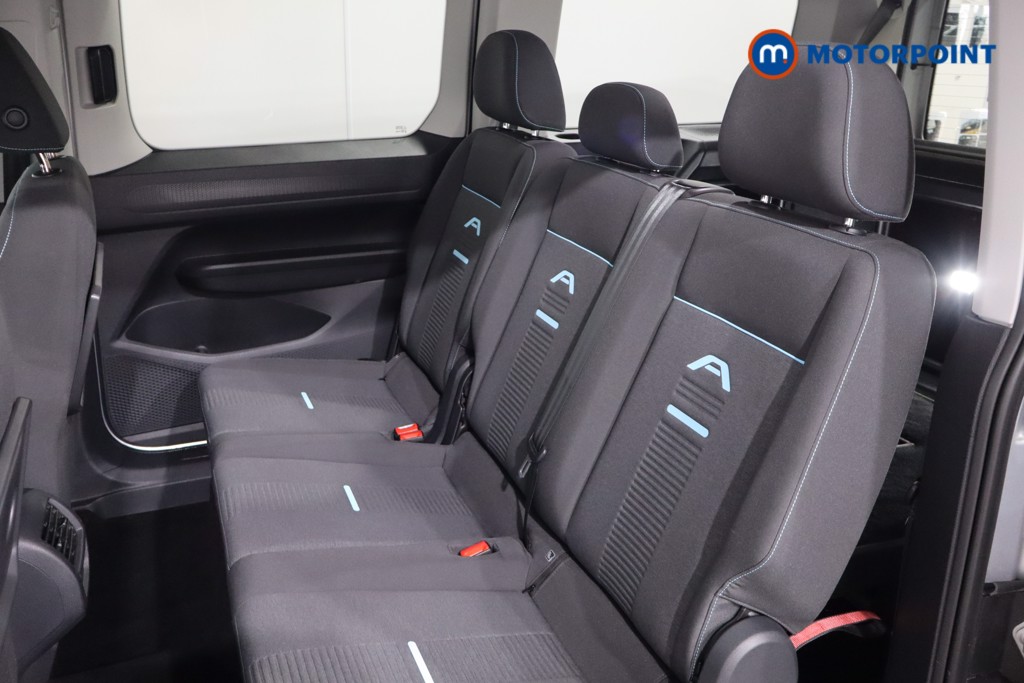 Ford Tourneo Connect Active Automatic Diesel People Carrier - Stock Number (1550462) - 5th supplementary image