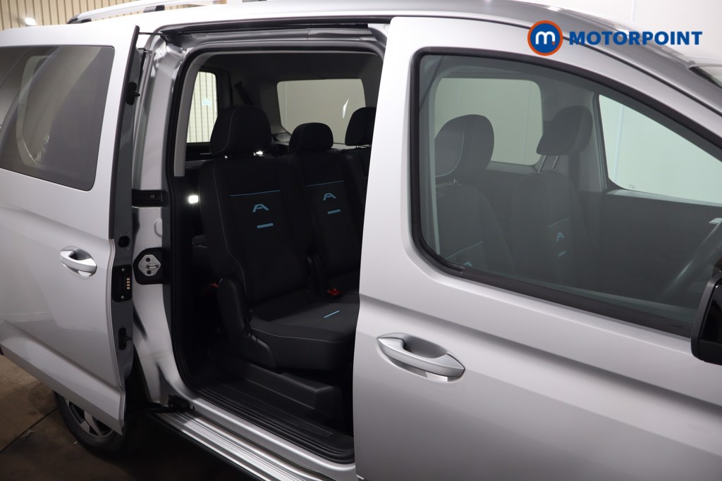 Ford Tourneo Connect Active Automatic Diesel People Carrier - Stock Number (1550462) - 27th supplementary image
