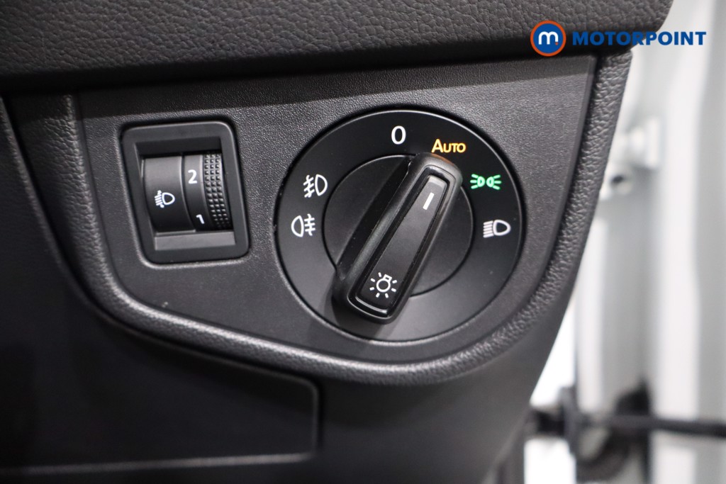 Volkswagen Taigo Life Manual Petrol SUV - Stock Number (1550964) - 21st supplementary image