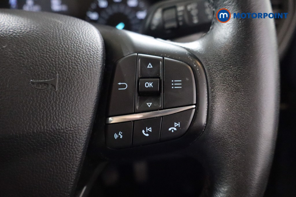 Ford Focus Titanium Manual Petrol Hatchback - Stock Number (1539645) - 4th supplementary image