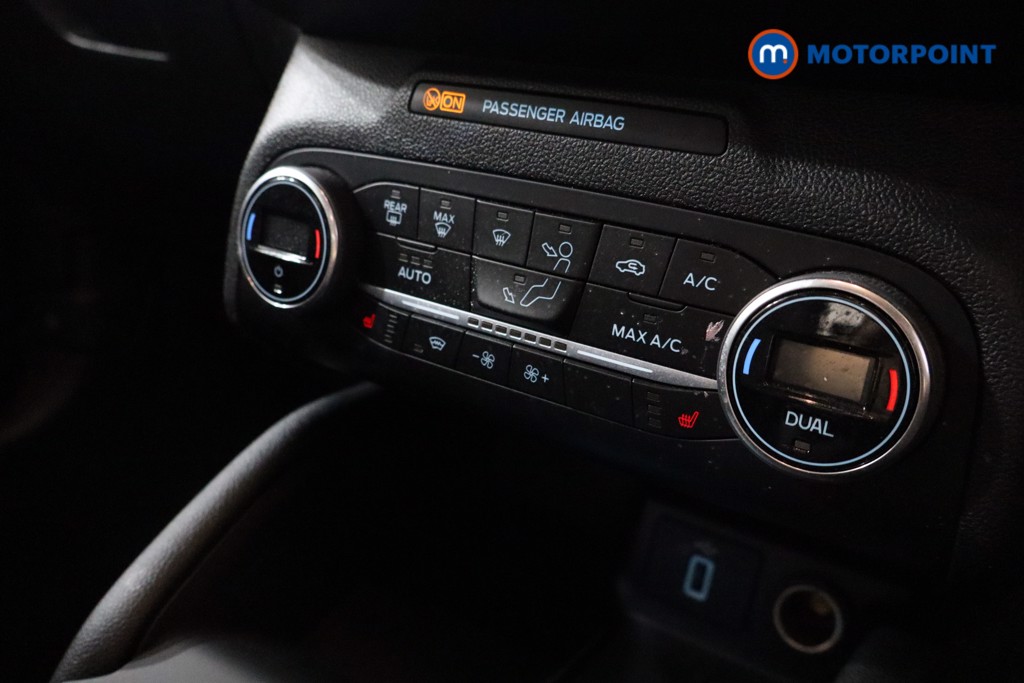 Ford Focus Titanium Manual Petrol Hatchback - Stock Number (1539645) - 8th supplementary image