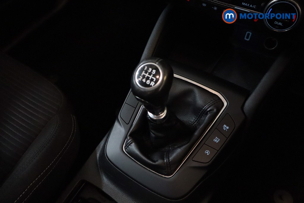 Ford Focus Titanium Manual Petrol Hatchback - Stock Number (1539645) - 9th supplementary image