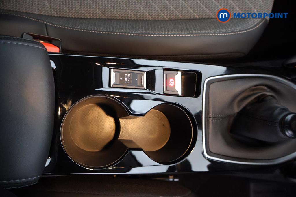 Peugeot 208 Allure Manual Petrol Hatchback - Stock Number (1546208) - 9th supplementary image