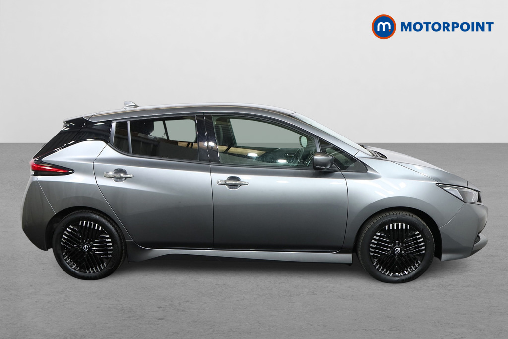 Nissan Leaf N-Connecta Automatic Electric Hatchback - Stock Number (1548763) - Drivers side