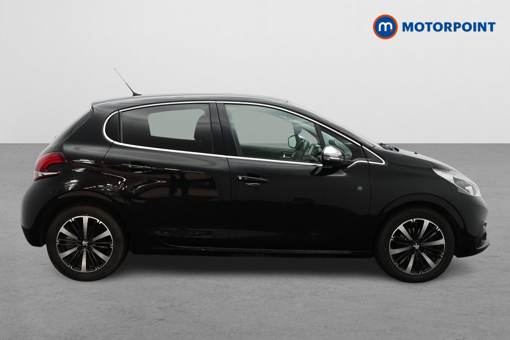 Peugeot 208 Tech Edition Manual Petrol Hatchback - Stock Number (1525087) - Drivers side