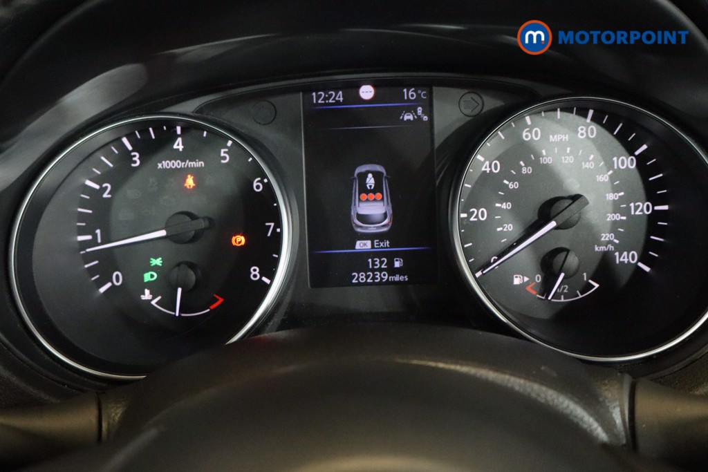 Nissan Qashqai N-Motion Manual Petrol SUV - Stock Number (1527183) - 2nd supplementary image