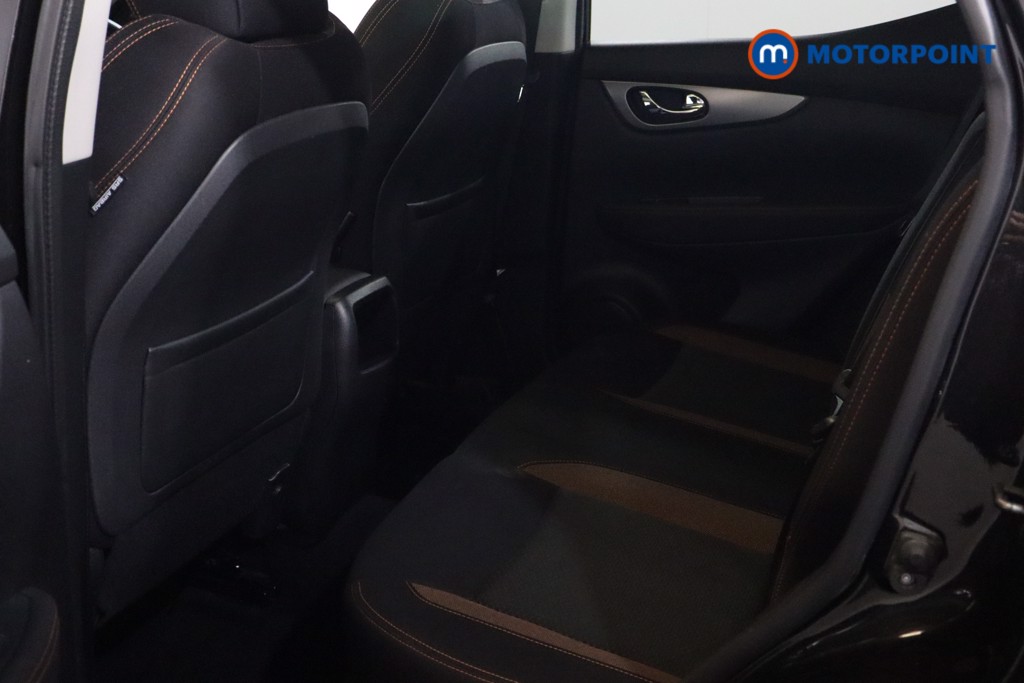 Nissan Qashqai N-Motion Manual Petrol SUV - Stock Number (1527183) - 9th supplementary image