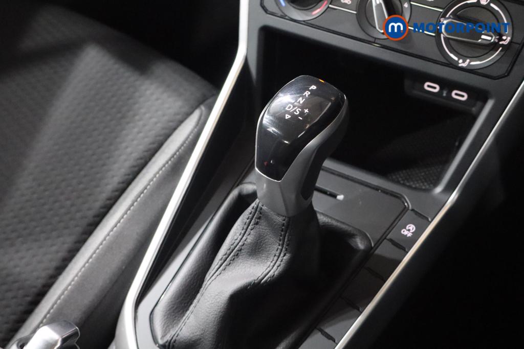 Volkswagen Polo Life Automatic Petrol Hatchback - Stock Number (1541897) - 5th supplementary image