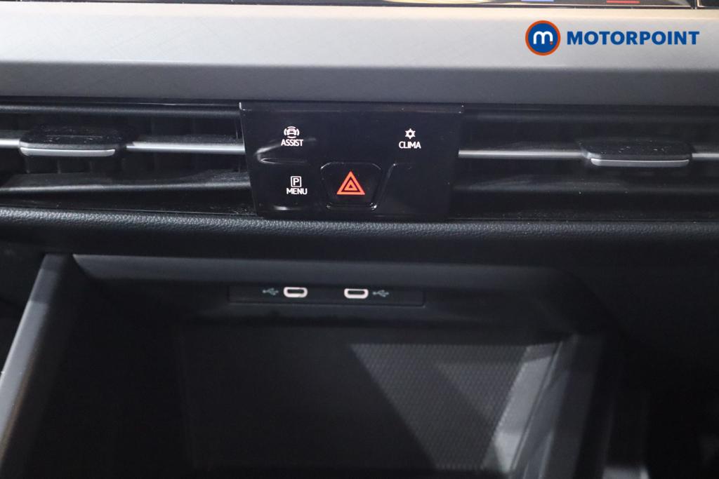 Volkswagen Golf Life Manual Petrol Hatchback - Stock Number (1541943) - 4th supplementary image