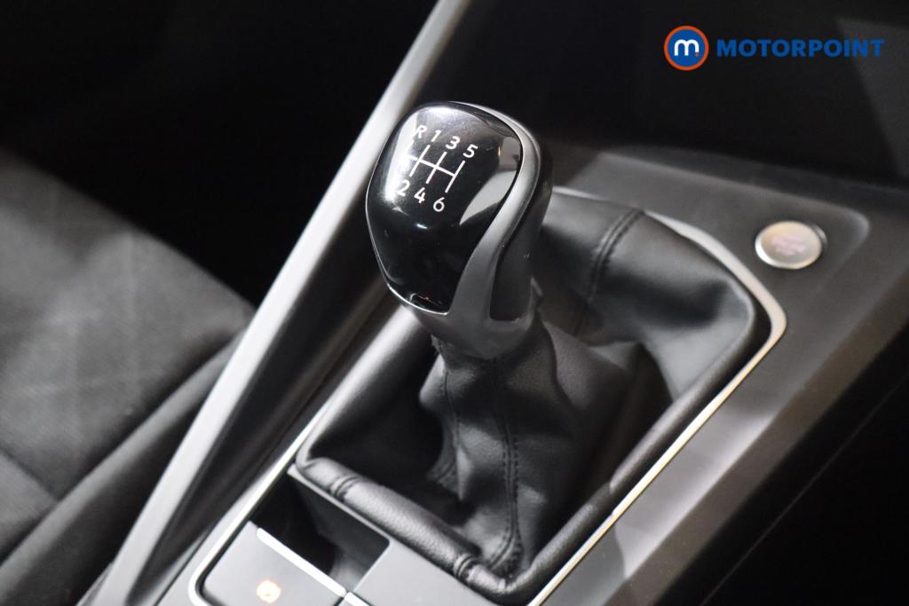 Volkswagen Golf Life Manual Petrol Hatchback - Stock Number (1541943) - 5th supplementary image