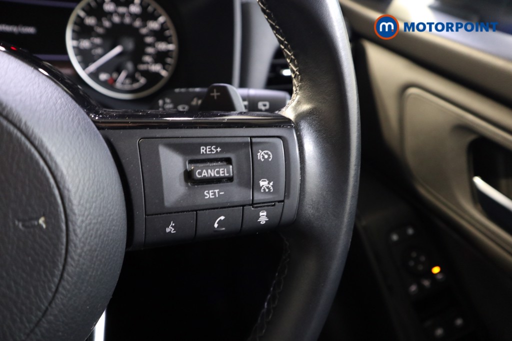 Nissan Qashqai Acenta Premium Automatic Petrol SUV - Stock Number (1542602) - 4th supplementary image